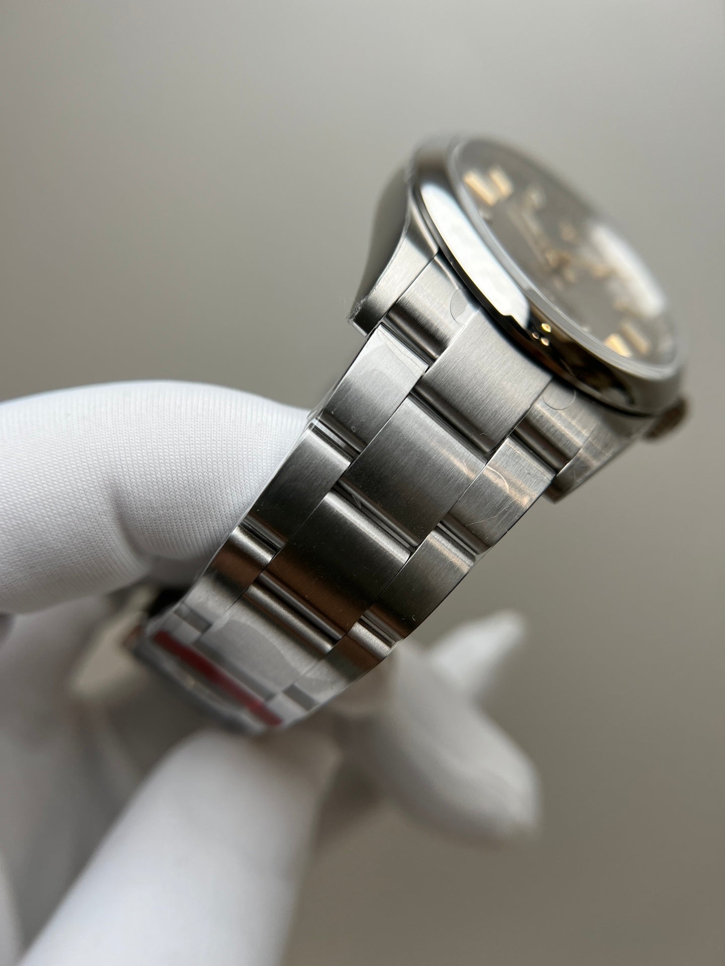 RLX Oyster Perpetual (Reference 124300 Silver Dial)