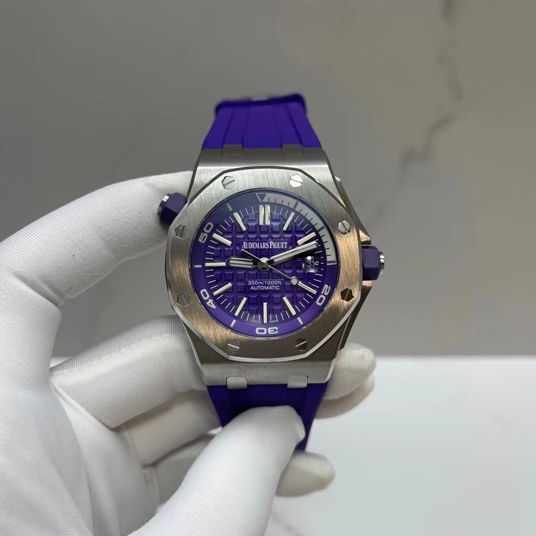 APW Royal Oak offshore diver (purple dial)