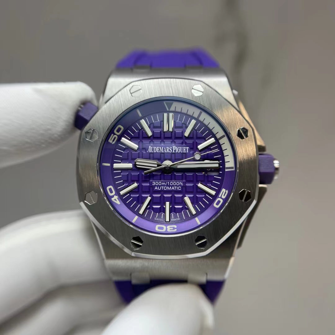APW Royal Oak offshore diver (purple dial)