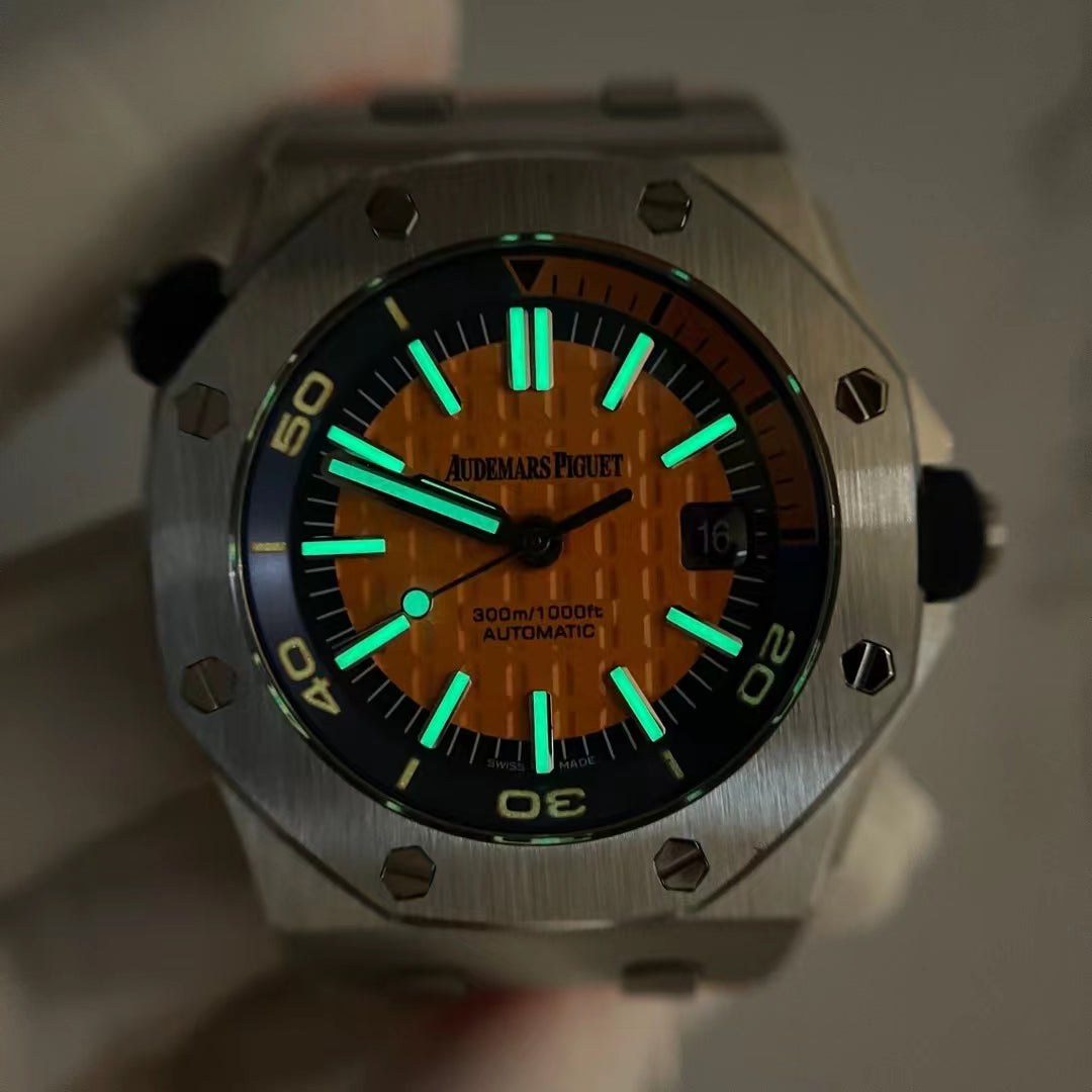 APW Royal Oak offshore diver (Orange dial)