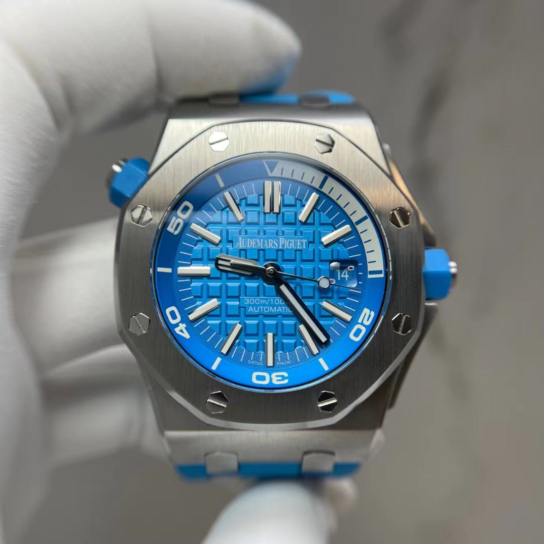 APW Royal Oak offshore diver (Sky blue dial)