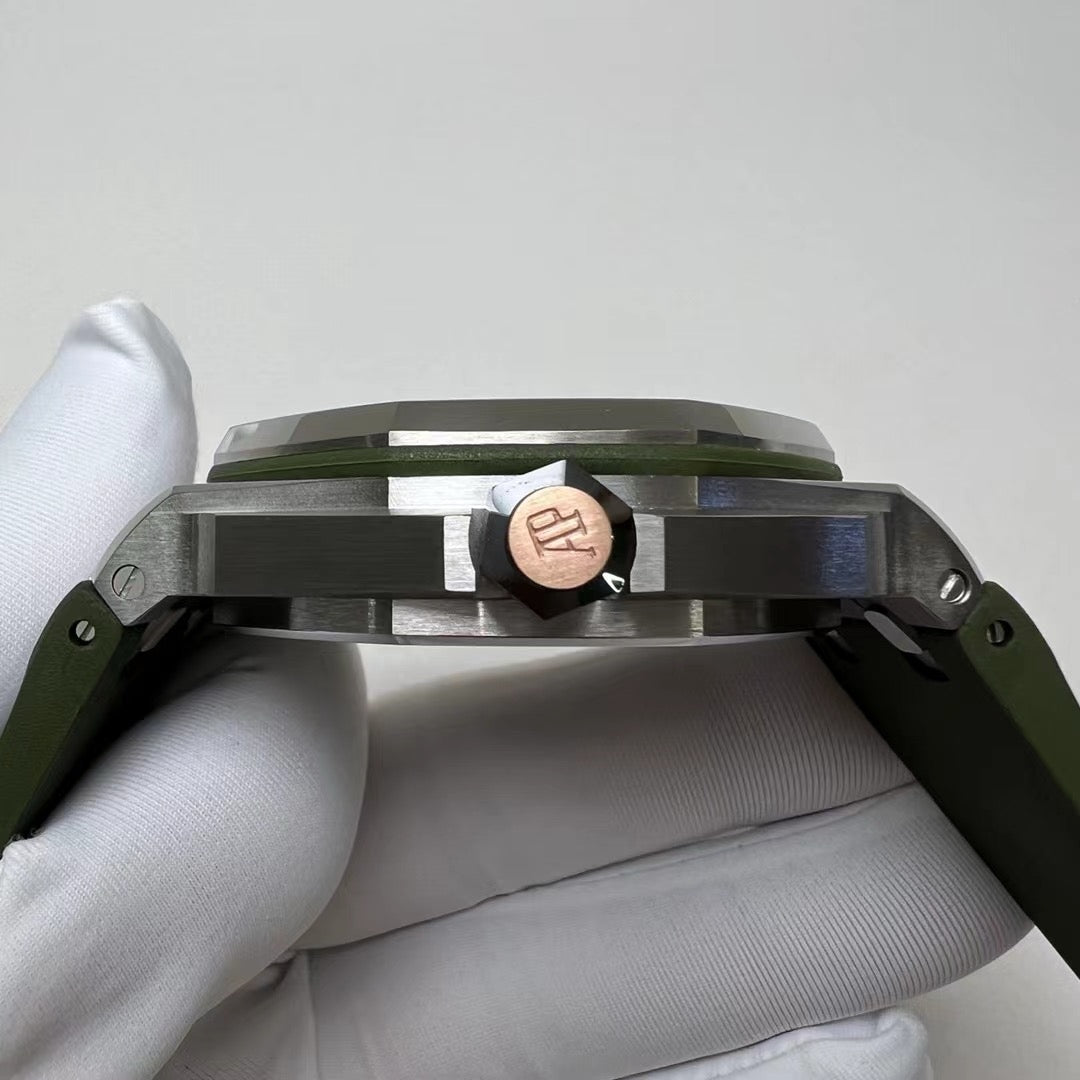 APW Royal Oak Offshore Diver Green Dial