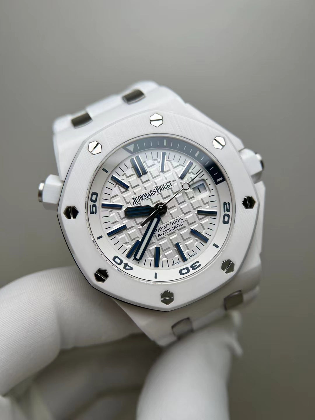 APW Royal Oak Offshore Diver (White Ceramic)
