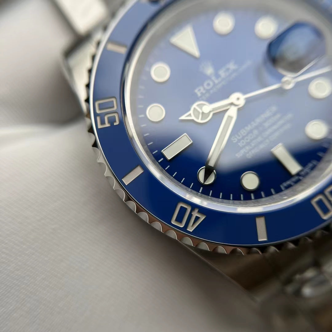 Submariner Date (Blue dial)