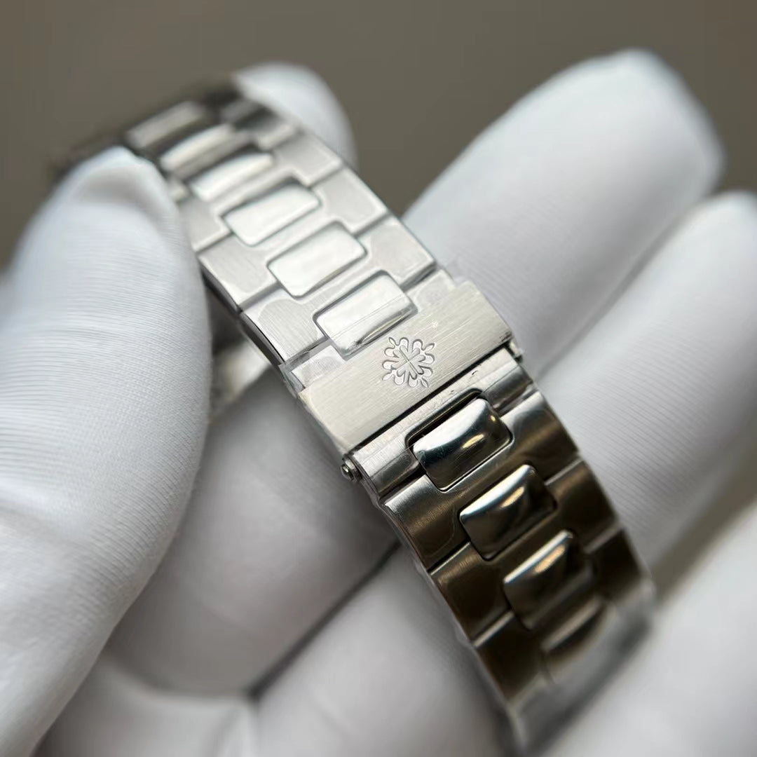 PTP Nautilus (Silvery-White Dial)