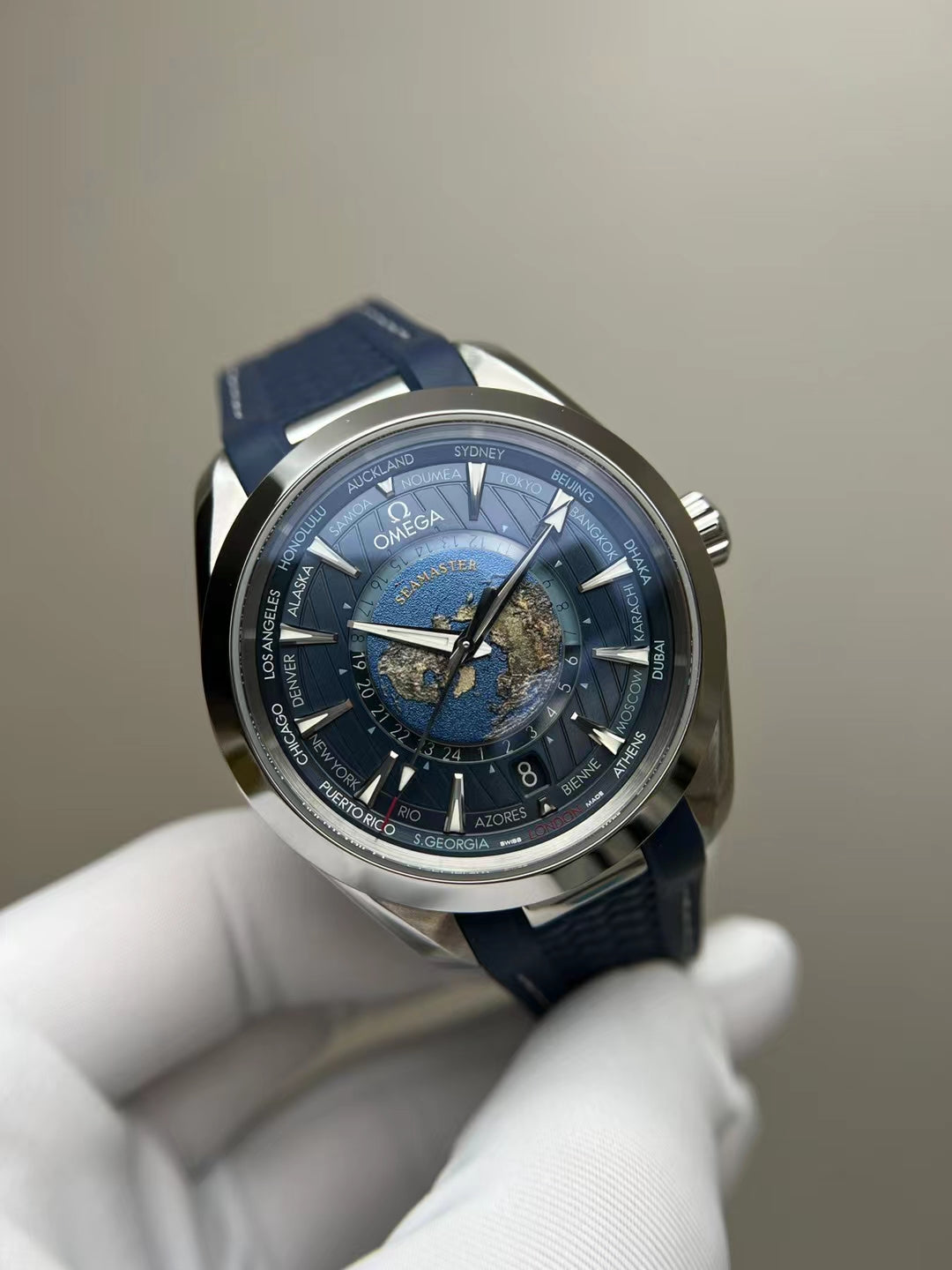 OMG Seamaster Aqua Terra Worldtimer (Blue Dial)