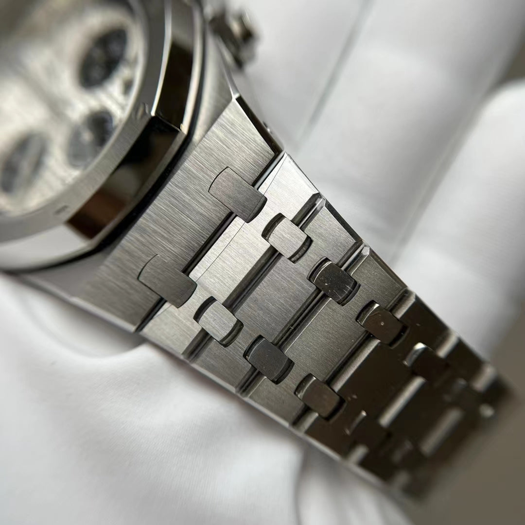 APW Royal Oak Chronograph (Panda Dial)