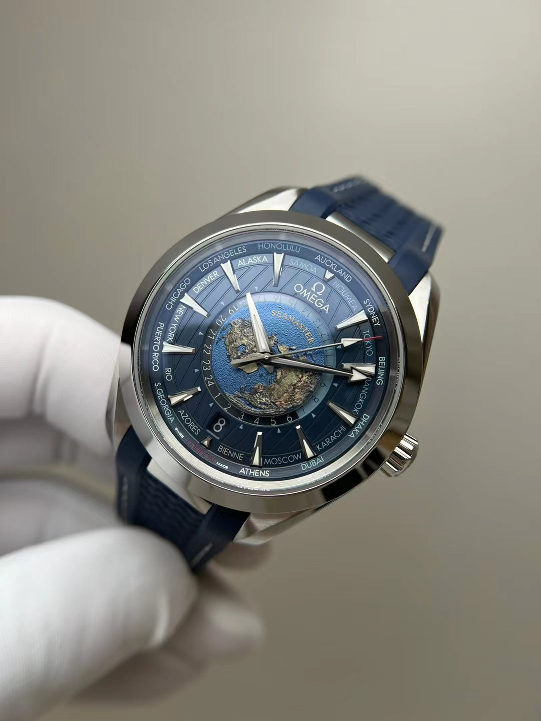 OMG Seamaster Aqua Terra Worldtimer (Blue Dial)