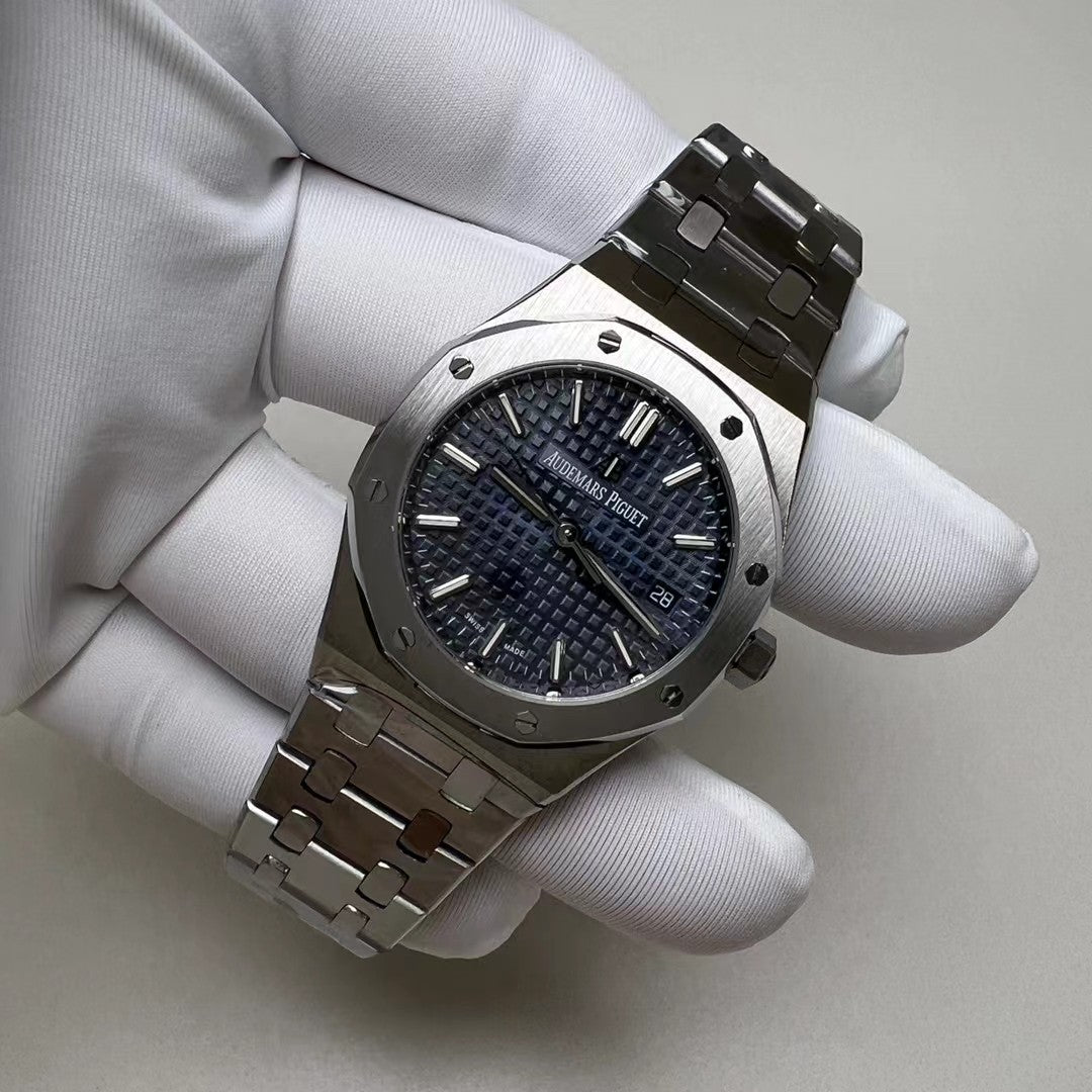 APW Royal Oak (Dark Blue/Purple Dial)