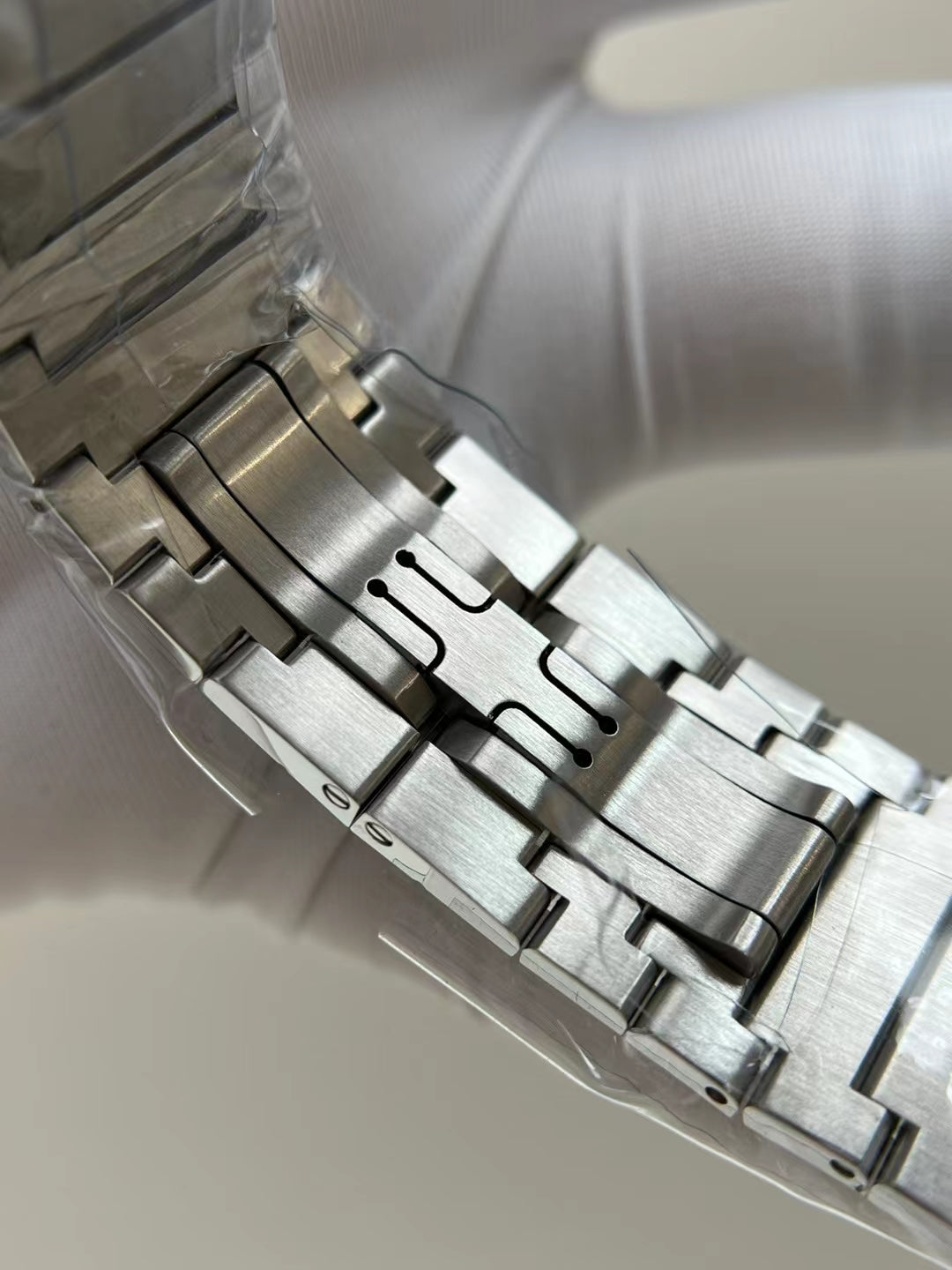 BLG Octo Finissimo Automatic (Steel, Black Dial)