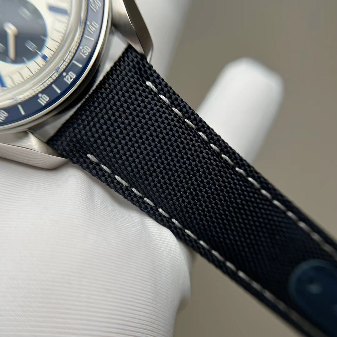 OMG Speedmaster Professional "Silver Snoopy Award" (50th Anniversary)