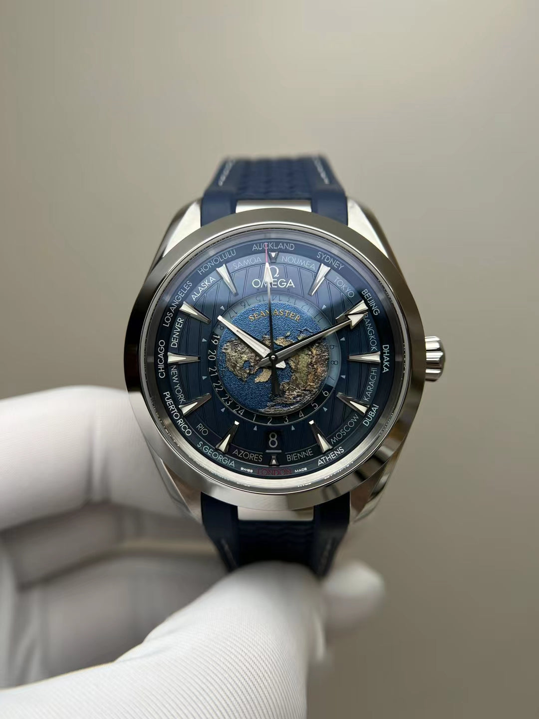 OMG Seamaster Aqua Terra Worldtimer (Blue Dial)