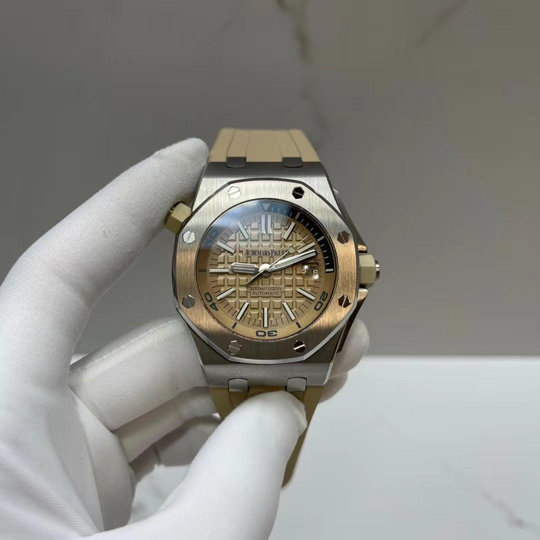 APW Royal Oak offshore diver (Light brown dial)