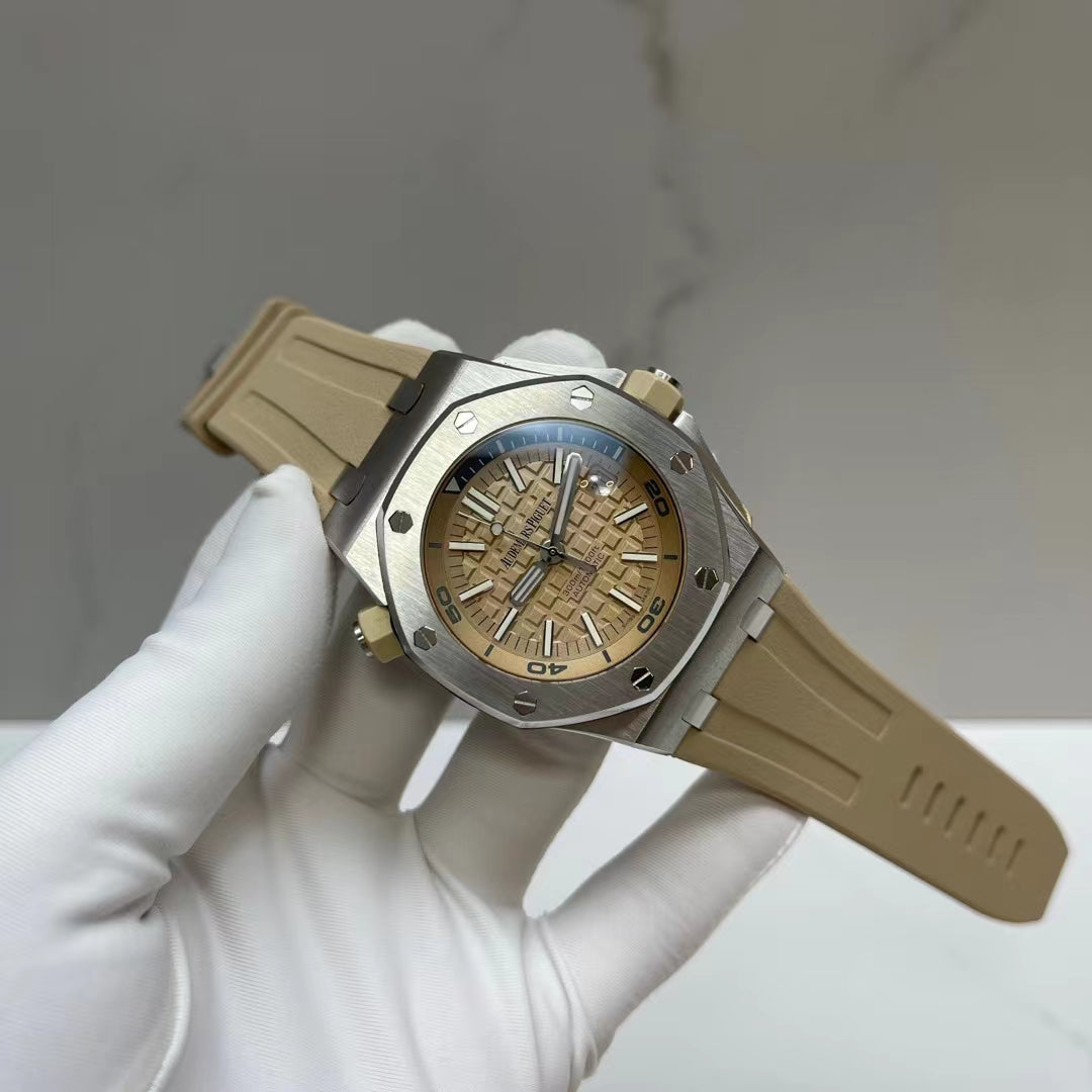 APW Royal Oak offshore diver (Light brown dial)