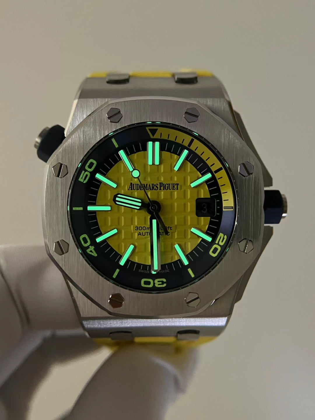 APW Royal Oak Offshore Diver (Bright yellow Dial)