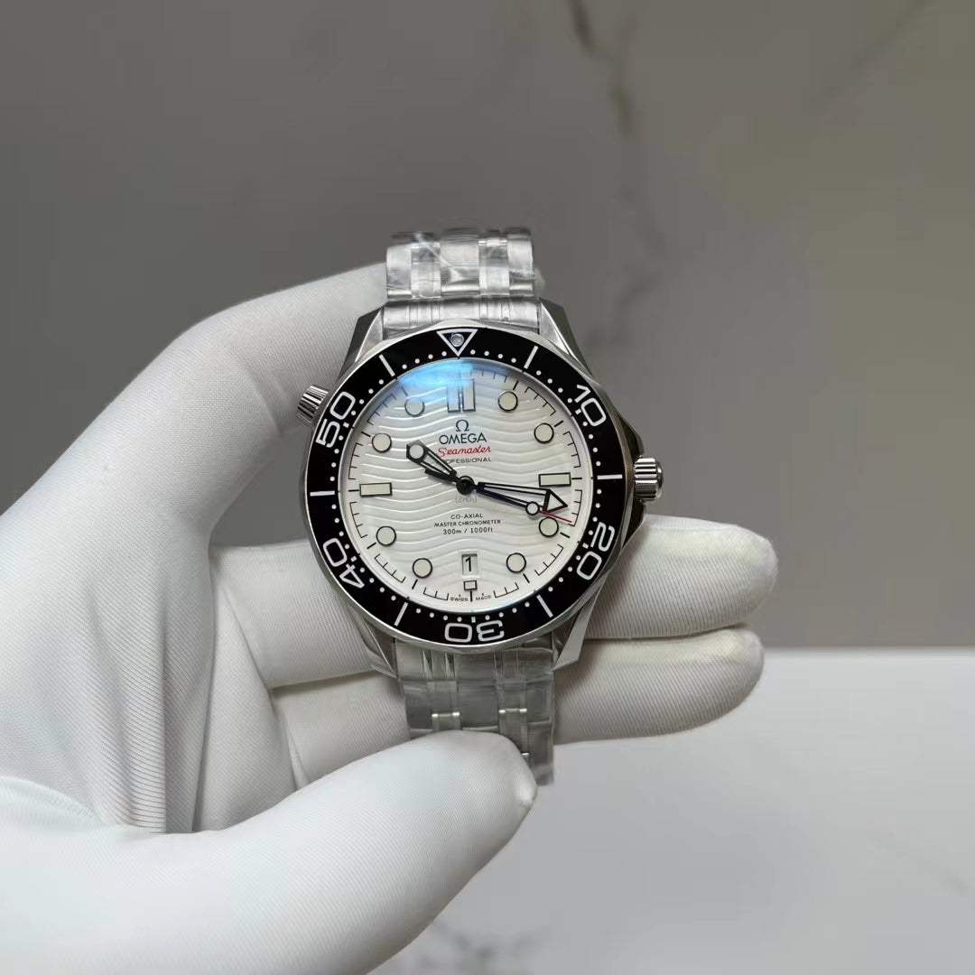 OMG Seamaster Professional Diver (white and black dial)